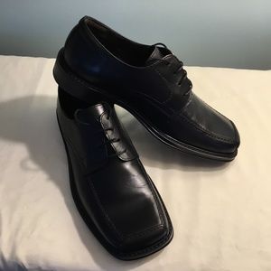 Bass Men’s black Oxfords, dressy, square toe, leather size 10.5 Medium, NEW